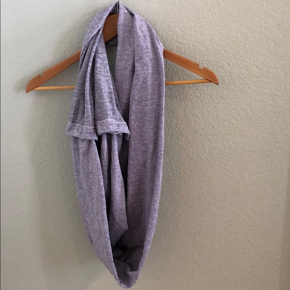 lululemon athletica Accessories - Lululemon Vinyasa Scarf
